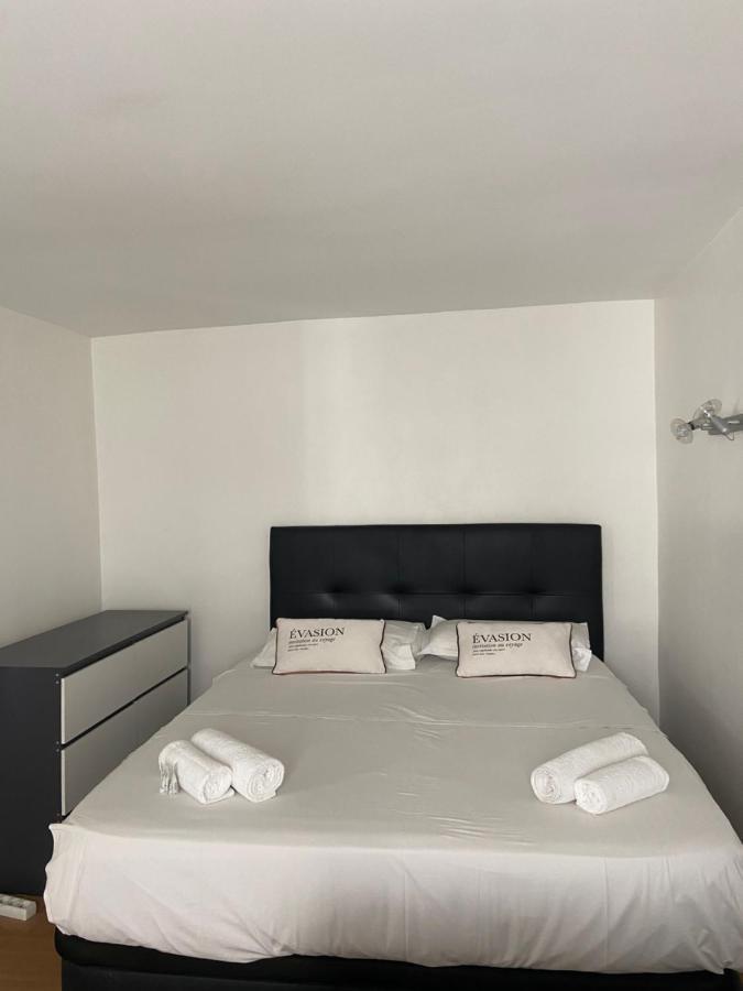Tres Bel Appartement Montmartre Париж Екстериор снимка