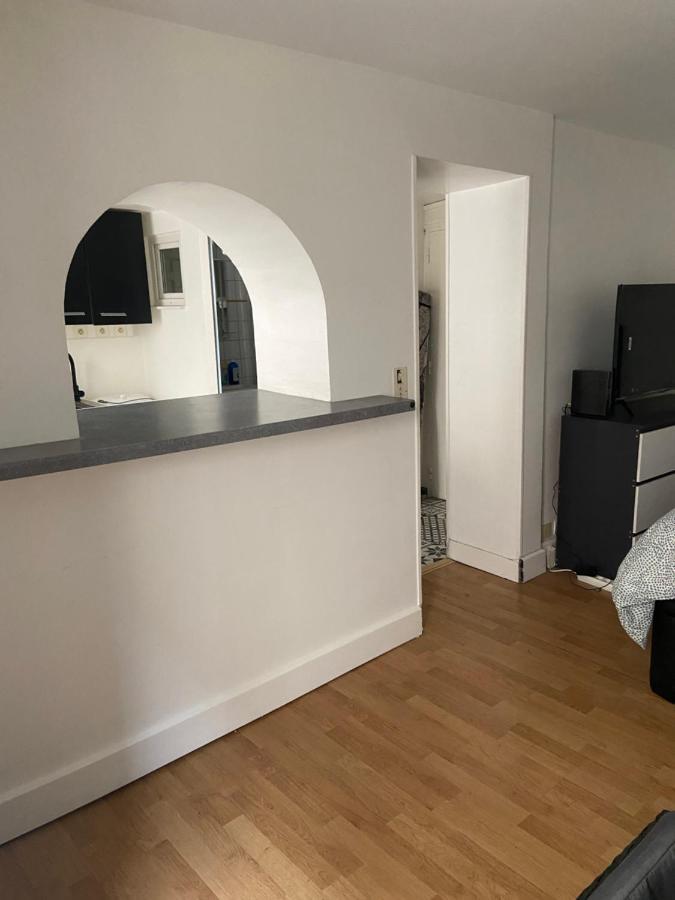 Tres Bel Appartement Montmartre Париж Екстериор снимка