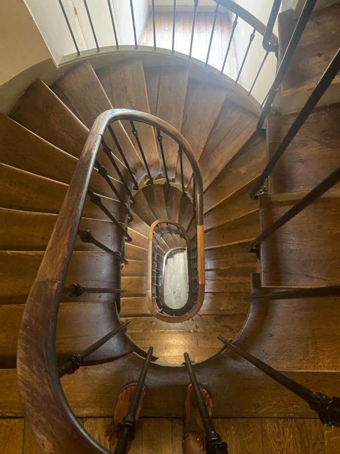 Tres Bel Appartement Montmartre Париж Екстериор снимка